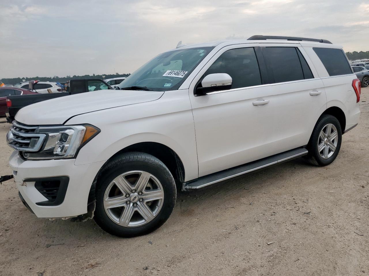 FORD EXPEDITION XLT
