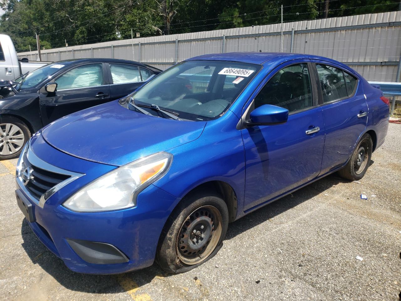 NISSAN VERSA S