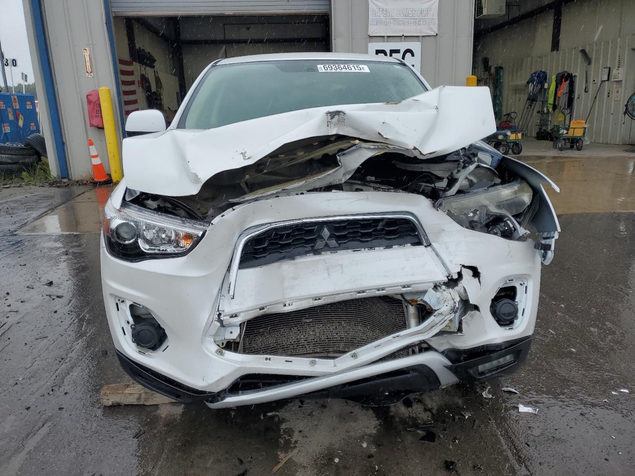 MITSUBISHI OUTLANDER ES