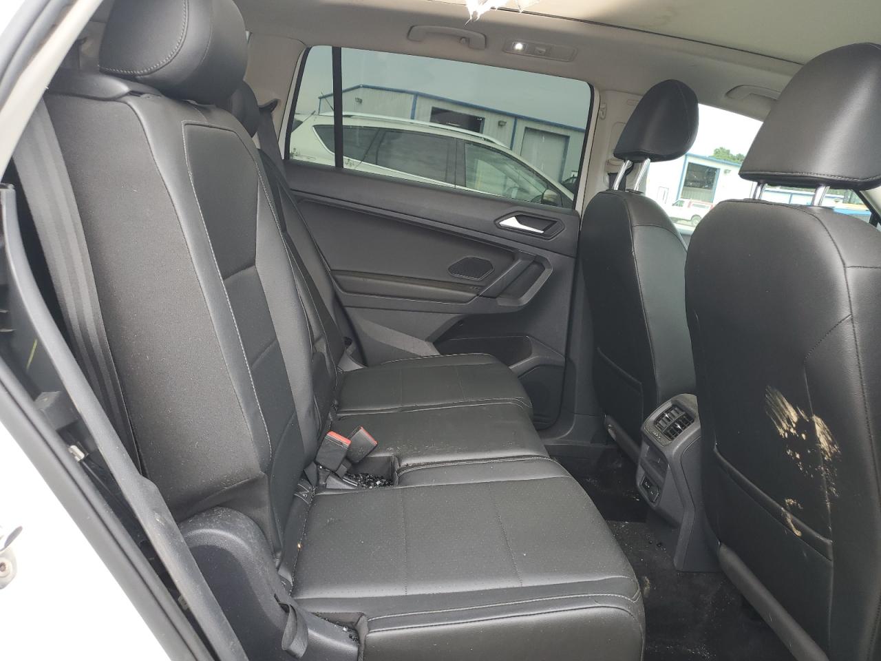 VOLKSWAGEN TIGUAN SE