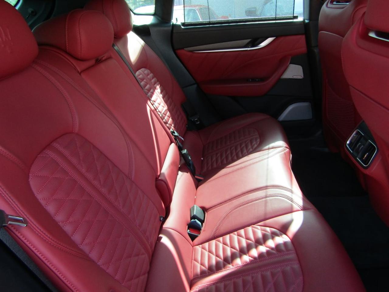 MASERATI LEVANTE TROFEO