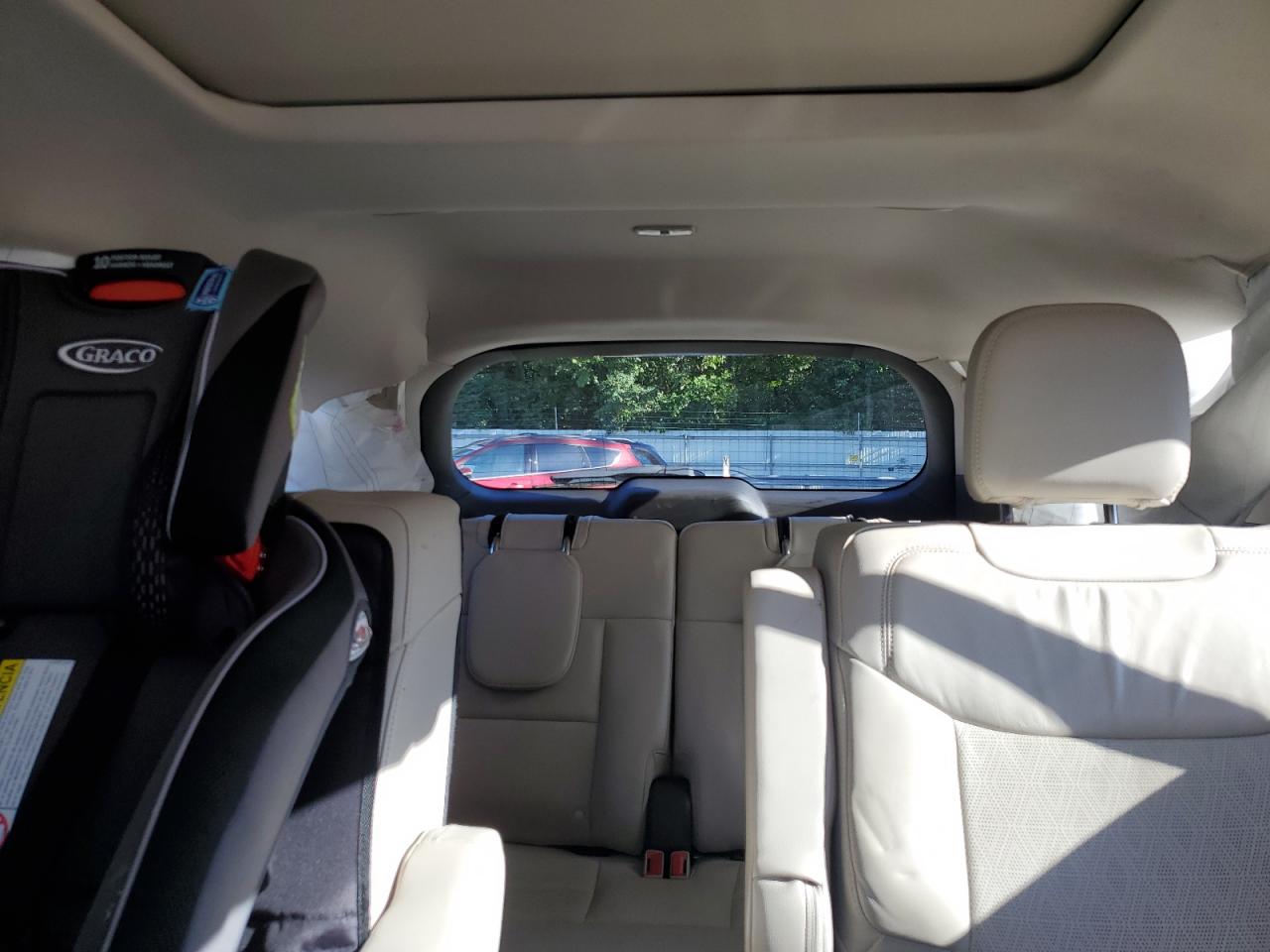 FORD EXPLORER PLATINUM