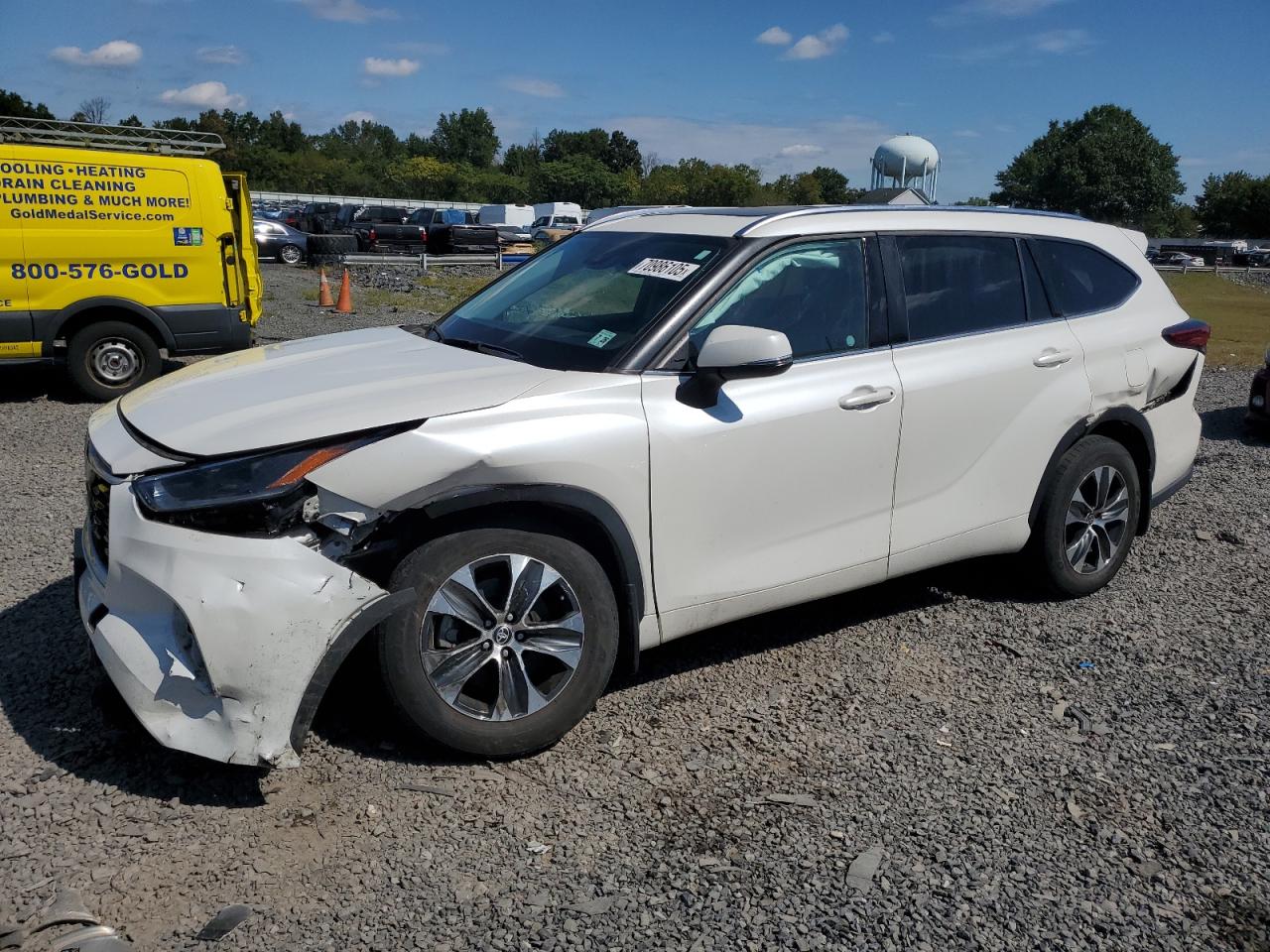 TOYOTA HIGHLANDER XLE