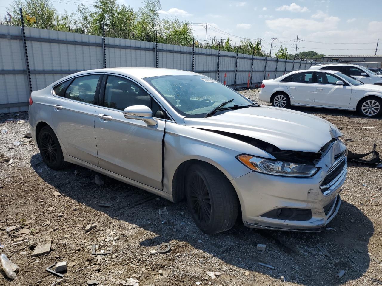 FORD FUSION SE