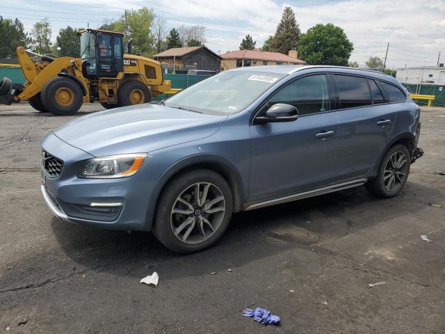 VOLVO V60 CROSS