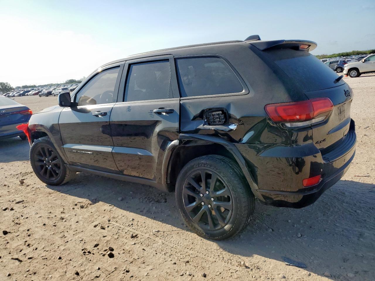 JEEP GRAND CHEROKEE LAREDO