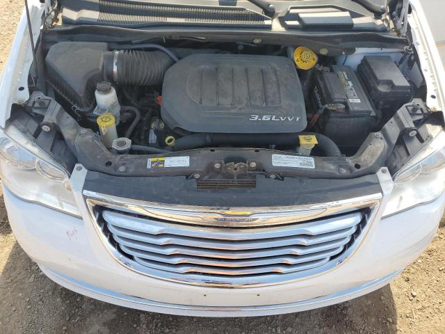 2016 CHRYSLER TOWN & COU 2C4RC1BG1GR207771