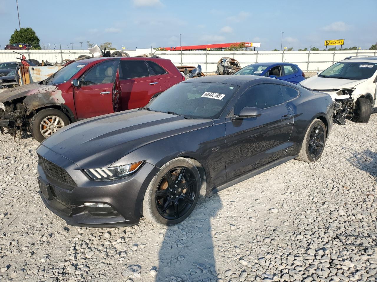 FORD MUSTANG