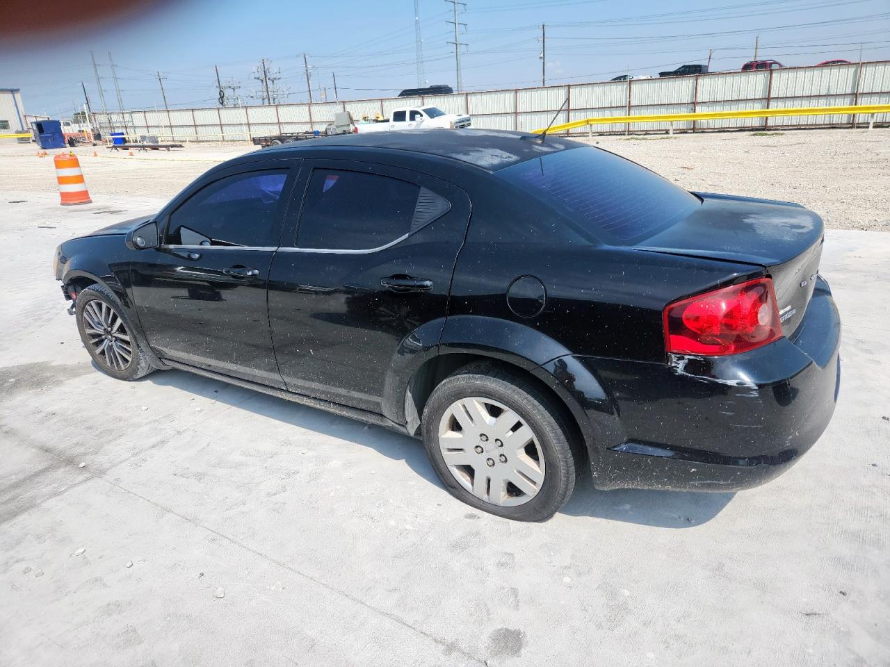 DODGE AVENGER SE