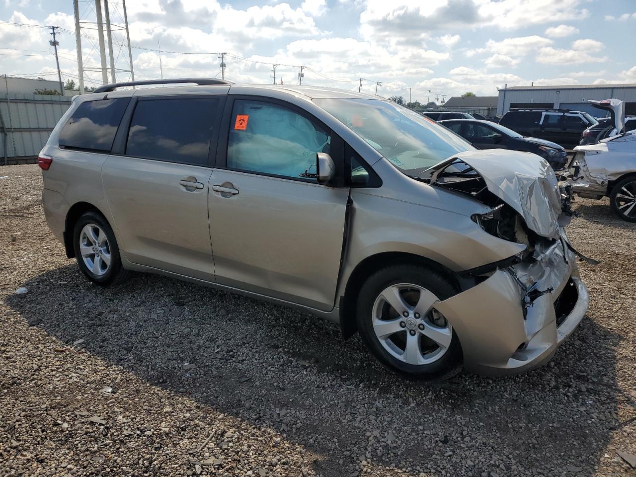 Lot #3282544900 2017 TOYOTA SIENNA LE