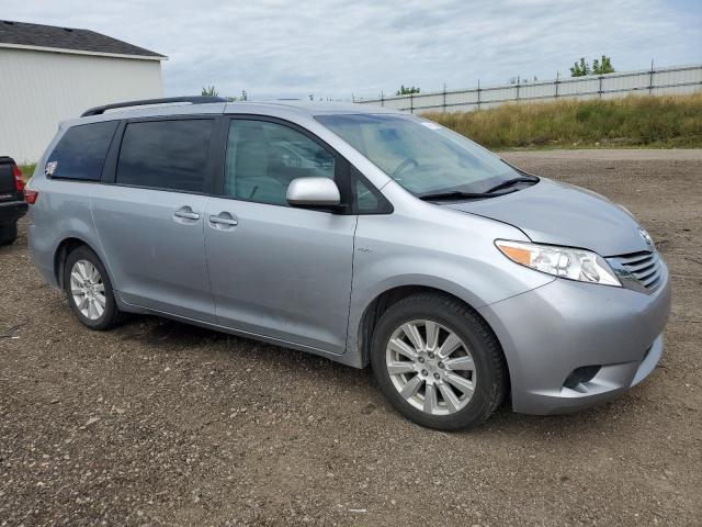 2017 TOYOTA SIENNA LE 5TDJZ3DC5HS179211