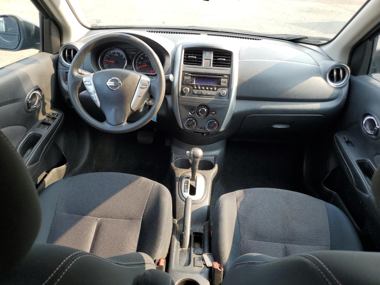 NISSAN VERSA S