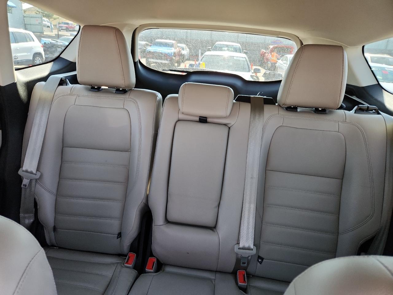 FORD ESCAPE TITANIUM