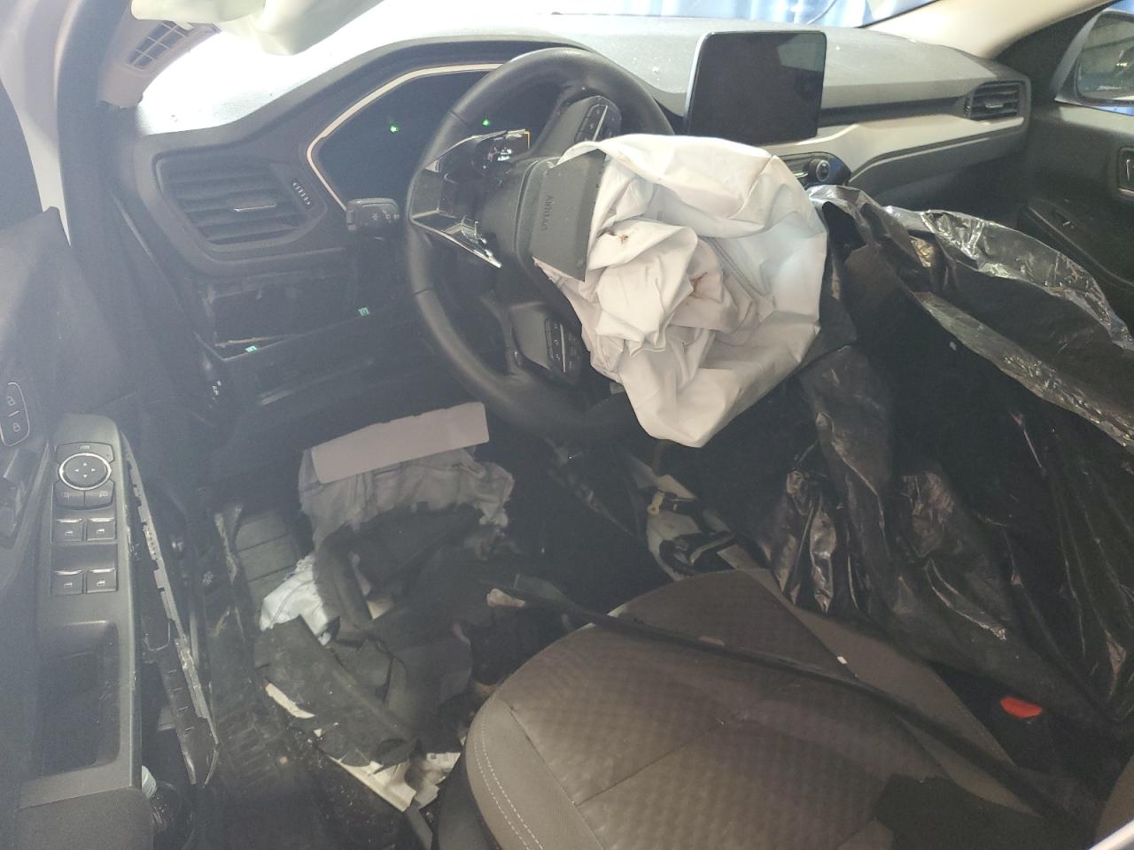 Lot #3319913147 2020 FORD ESCAPE SE