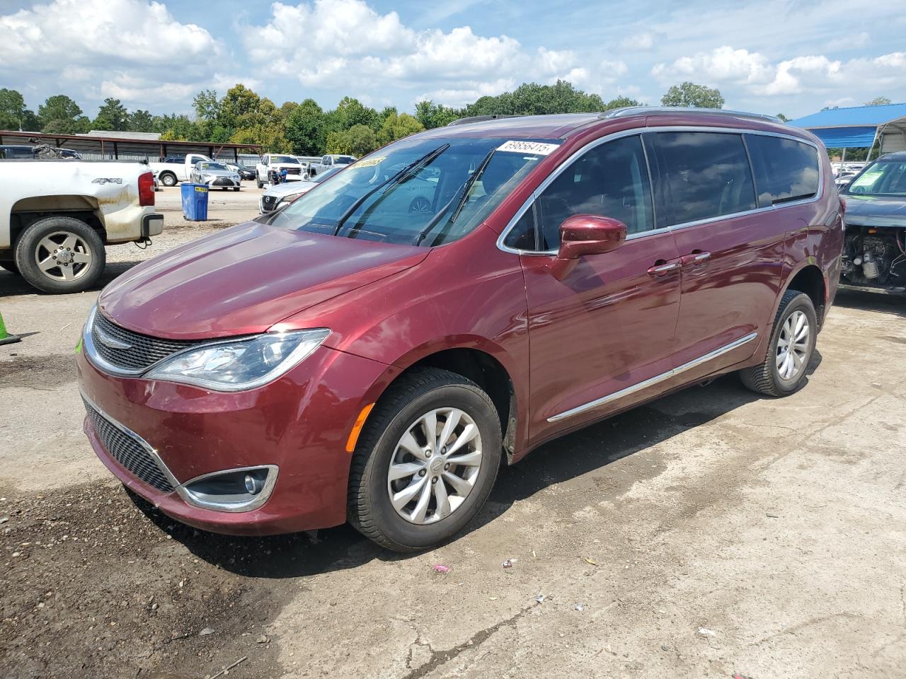  Salvage Chrysler Pacifica