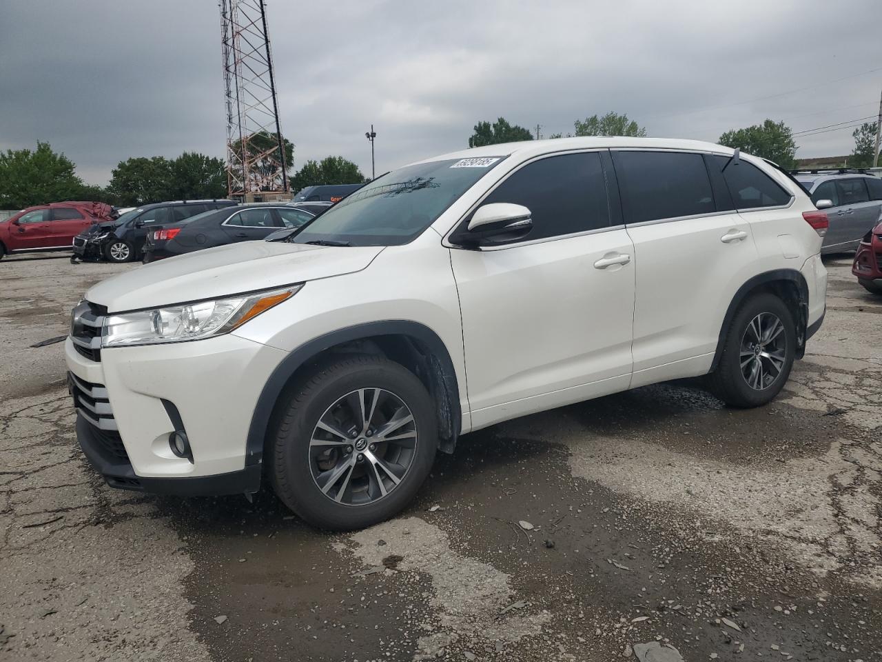 TOYOTA HIGHLANDER LE