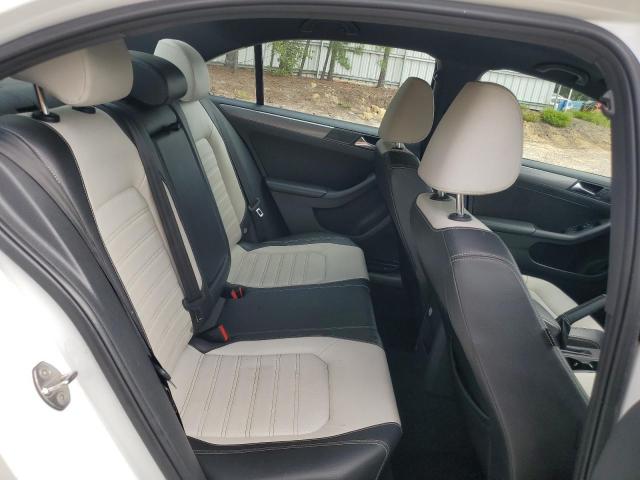 2016 VOLKSWAGEN JETTA SPOR 3VWD17AJ0GM230799