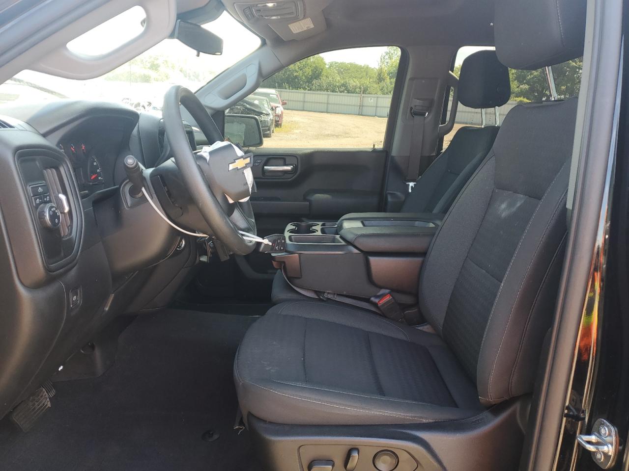 CHEVROLET SILVERADO C1500 CUSTOM