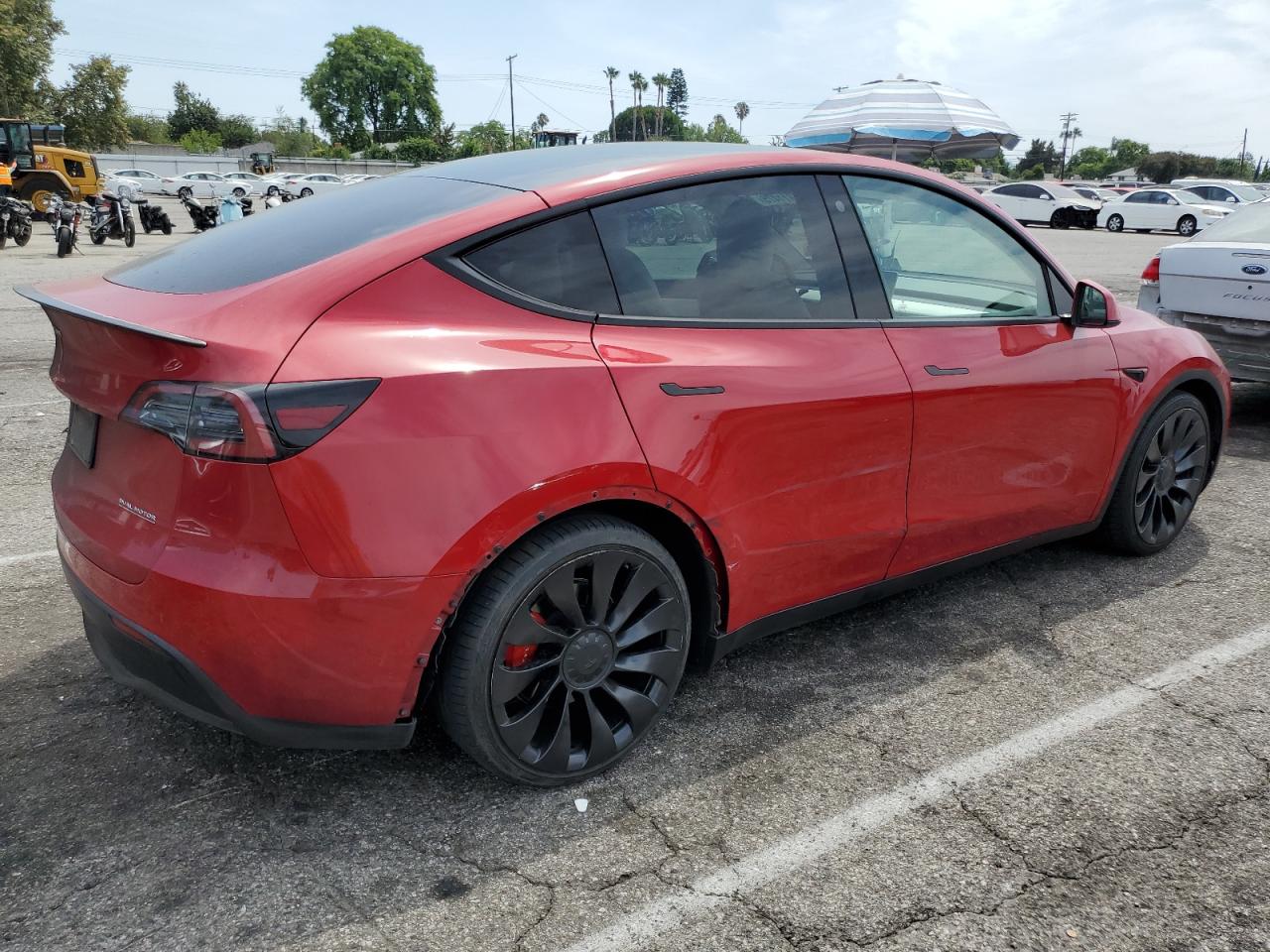 TESLA MODEL Y