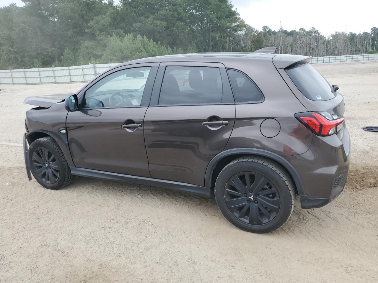 MITSUBISHI OUTLANDER S/SE