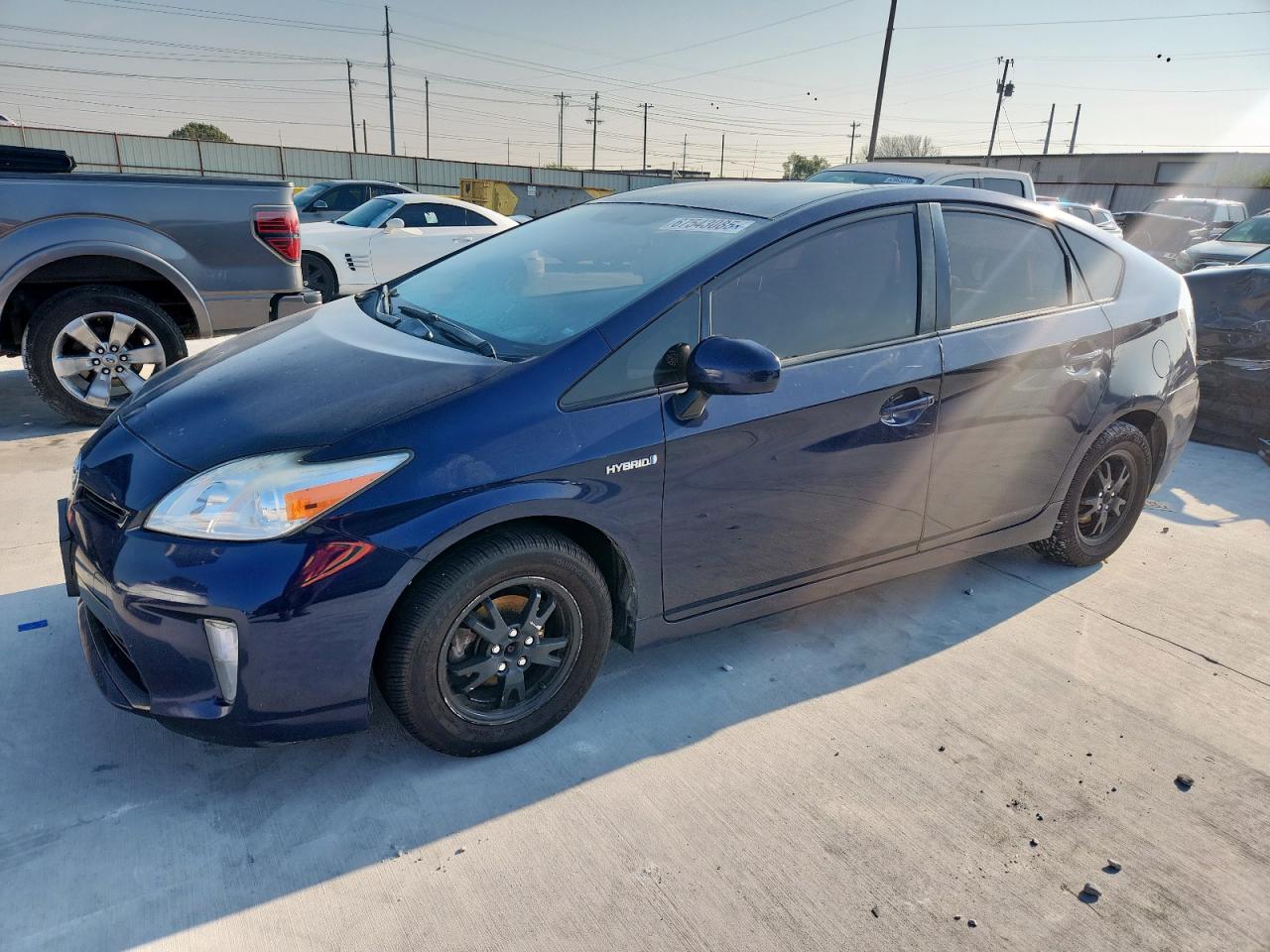TOYOTA PRIUS