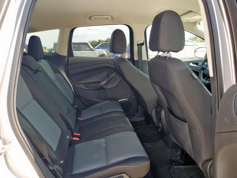 2017 FORD ESCAPE SE 1FMCU9GD5HUC38831