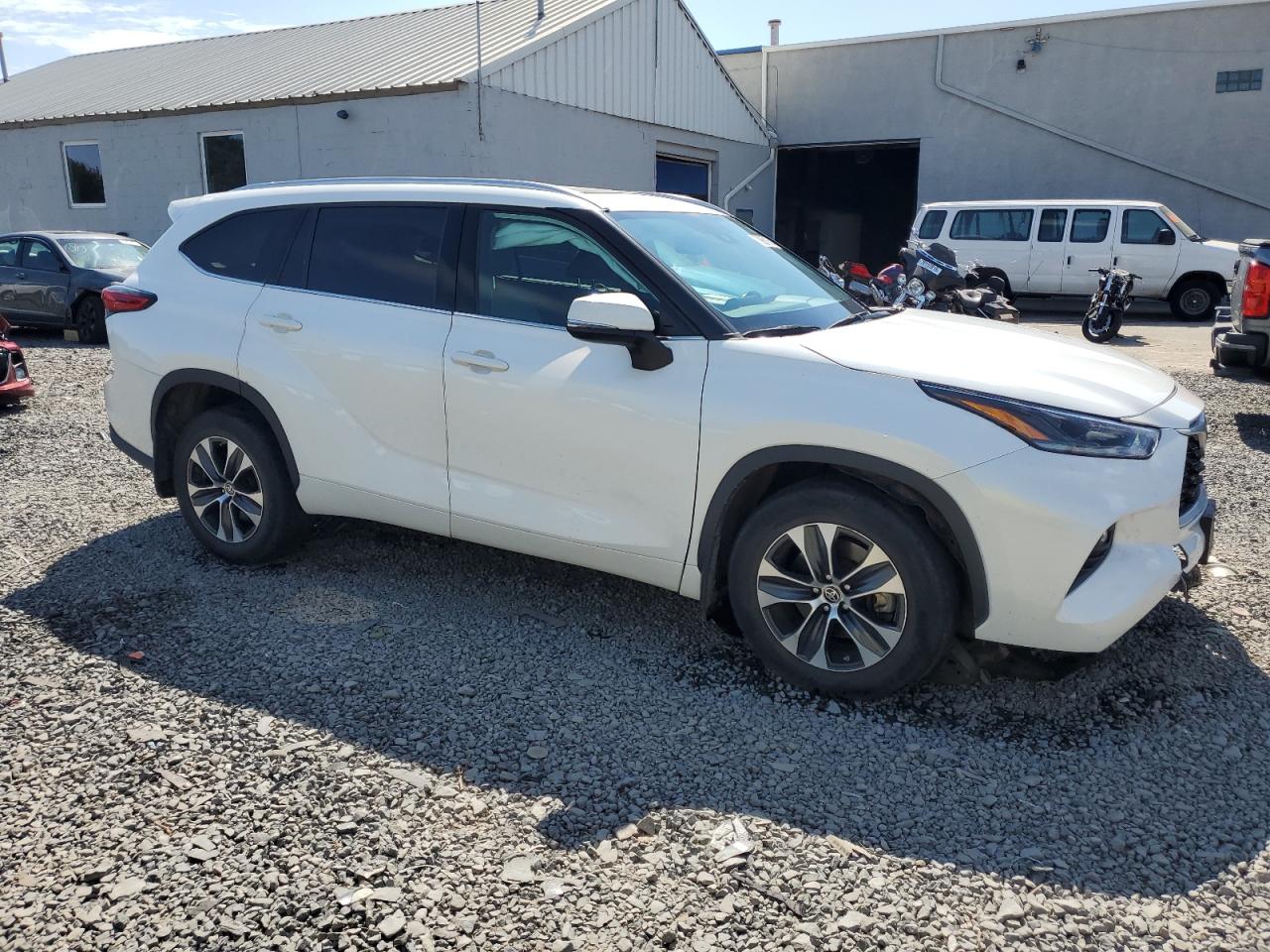 TOYOTA HIGHLANDER XLE