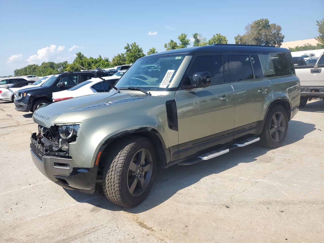 LAND ROVER DEFENDER 130 X-DYNAMIC SE