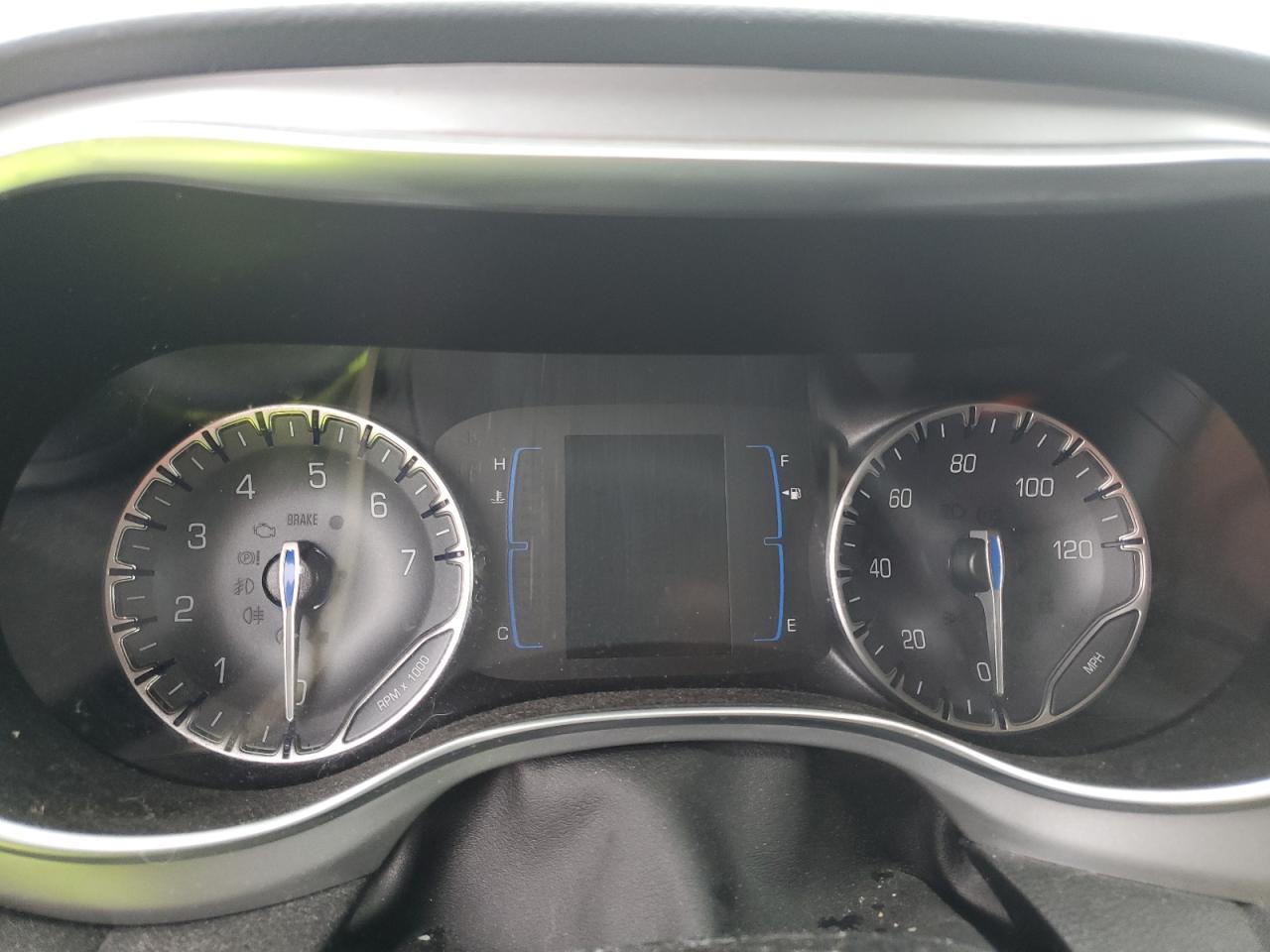 CHRYSLER PACIFICA TOURING PLUS