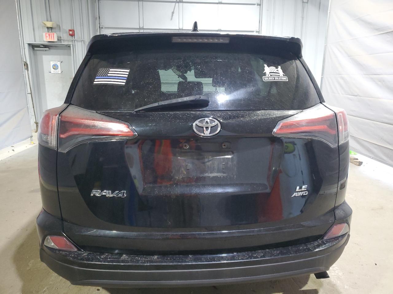 TOYOTA RAV4 LE