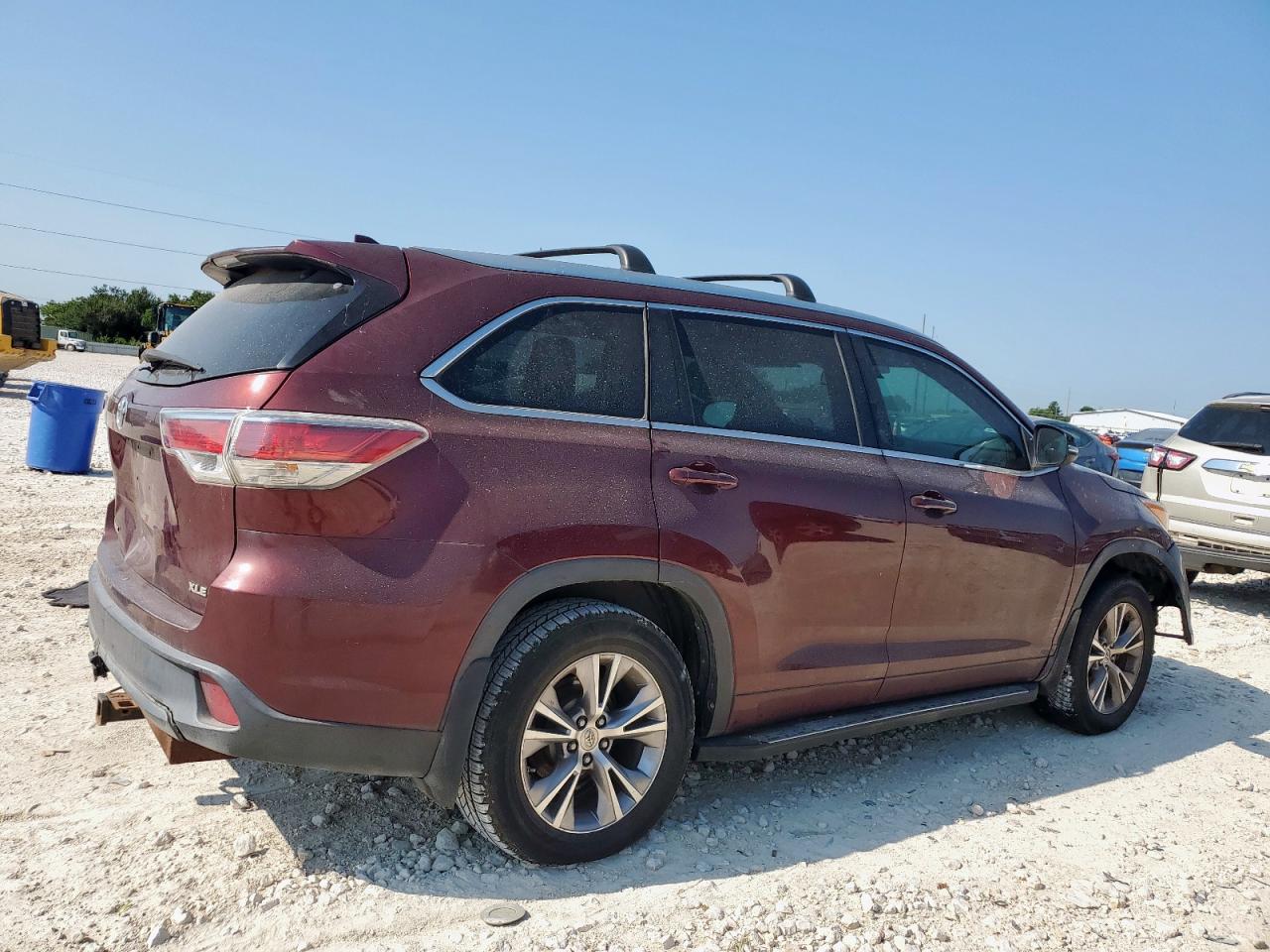 TOYOTA HIGHLANDER XLE