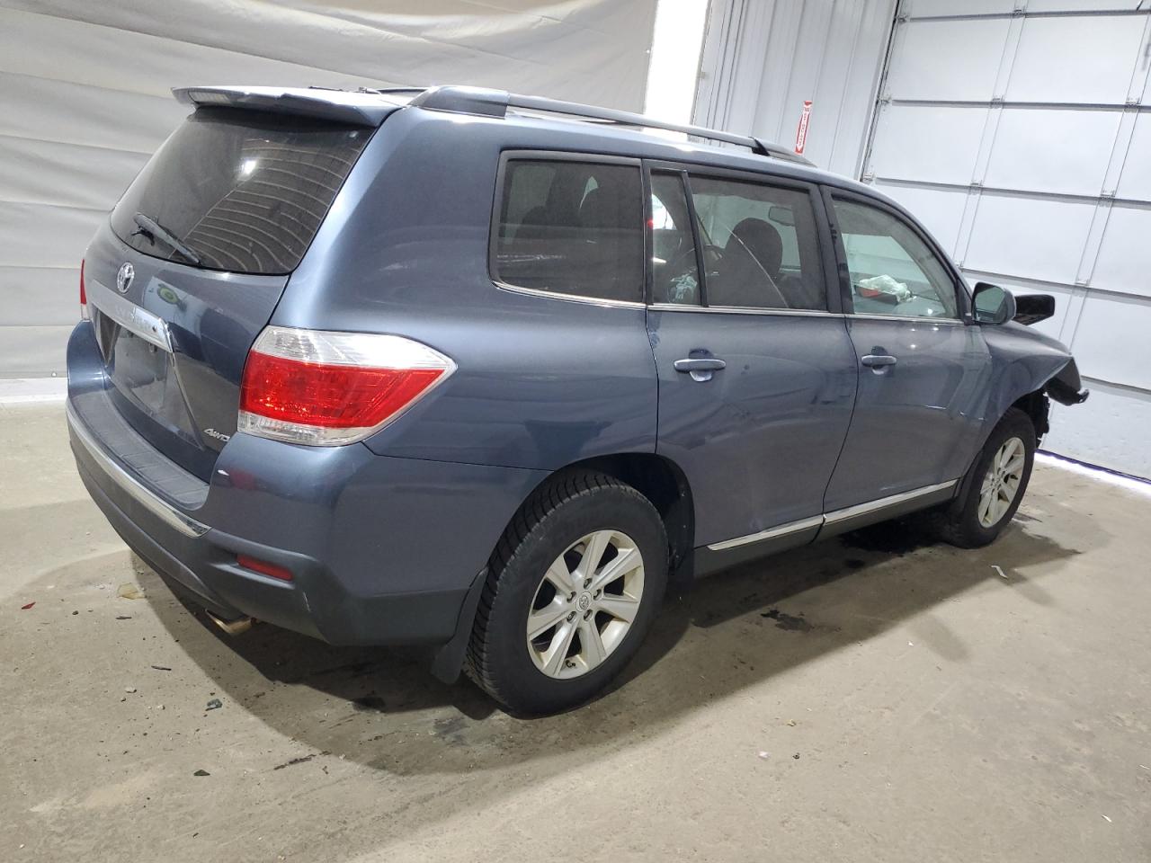 TOYOTA HIGHLANDER BASE
