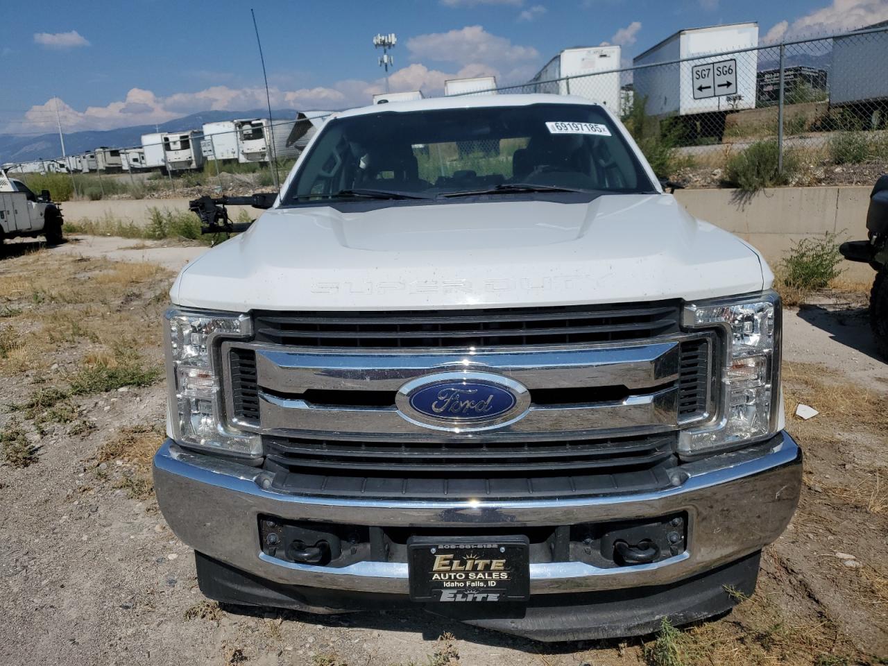 FORD F-350 SUPER DUTY