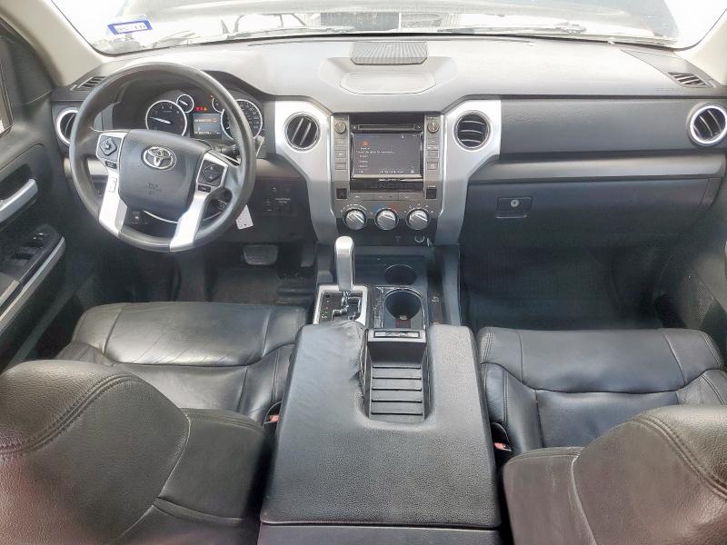 2017 TOYOTA TUNDRA CREWMAX SR5 5TFEW5F14HX218494