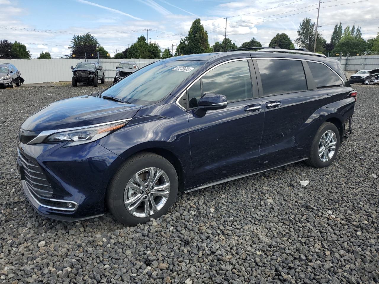 TOYOTA SIENNA LIMITED