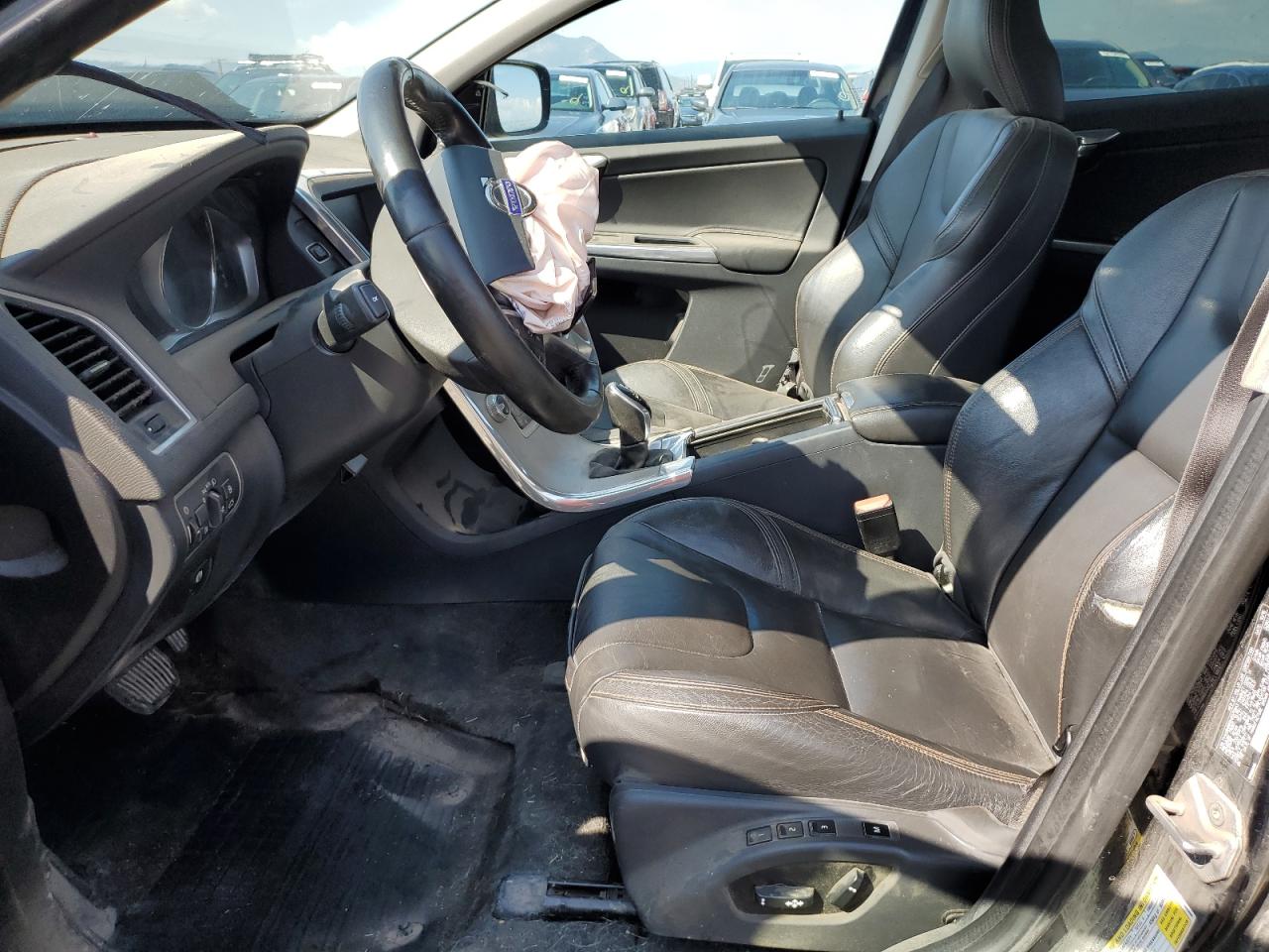 VOLVO XC60 T6 DYNAMIC