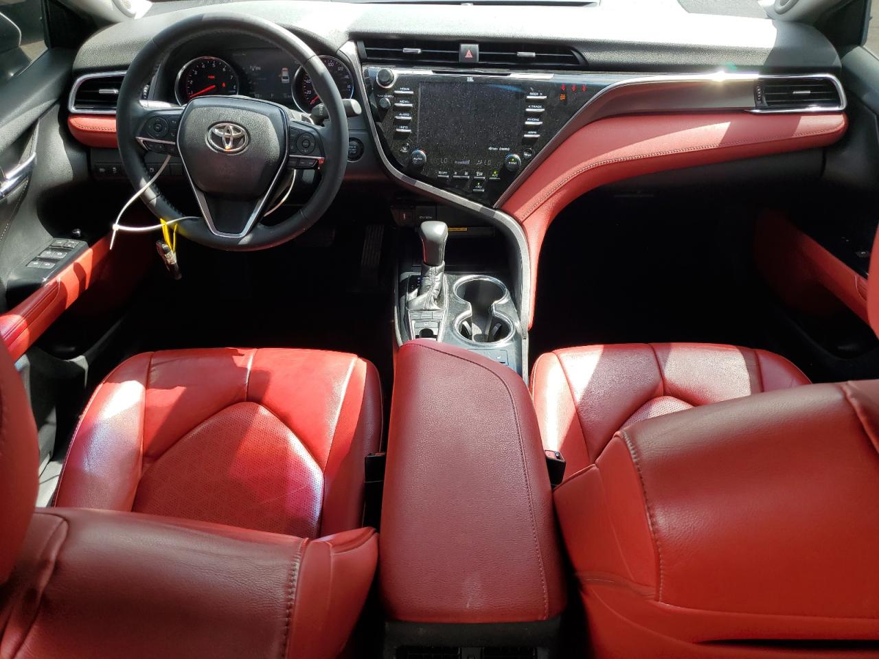 TOYOTA CAMRY XSE