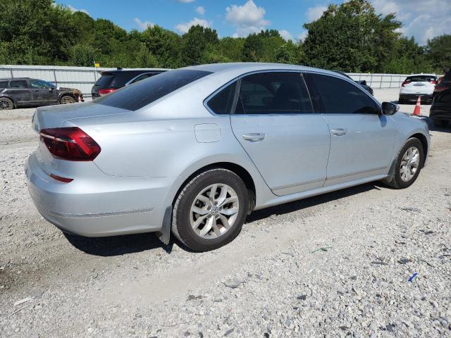 2017 VOLKSWAGEN PASSAT S 1VWAT7A35HC042880