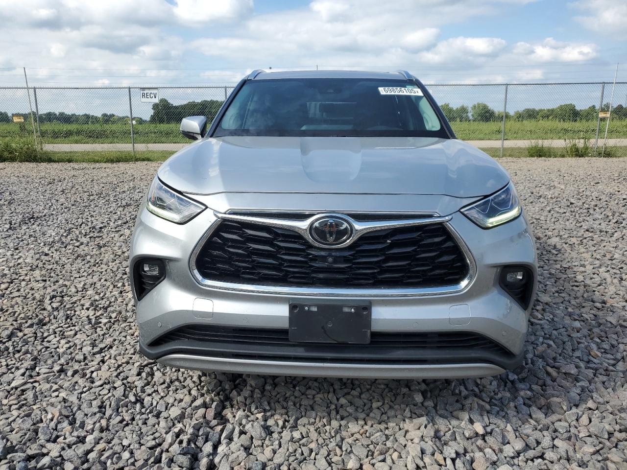 TOYOTA HIGHLANDER PLATINUM