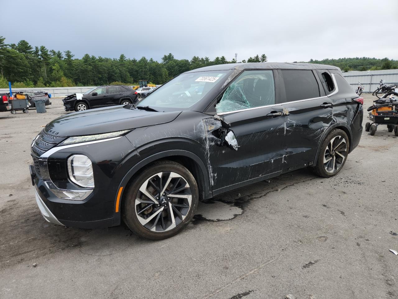 MITSUBISHI OUTLANDER SE