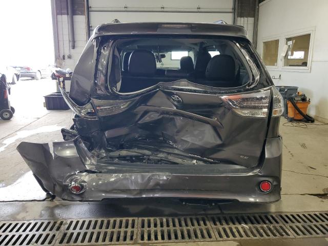 2017 TOYOTA SIENNA SE 5TDXZ3DC7HS825200