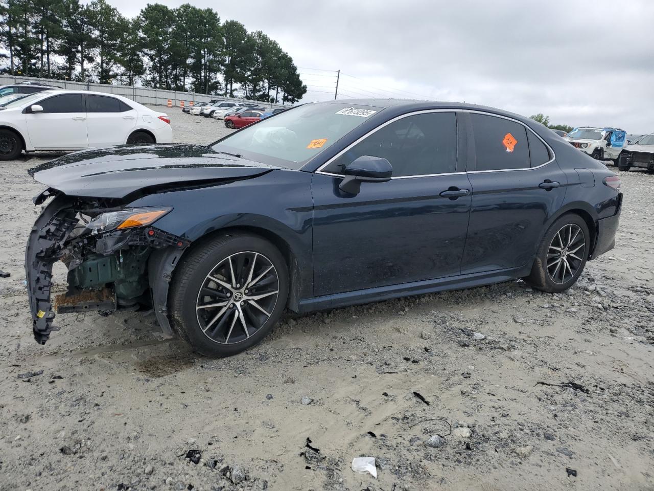 TOYOTA CAMRY SE