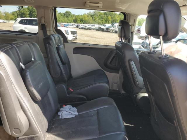 2014 CHRYSLER TOWN & COU - 2C4RC1CG8ER339180