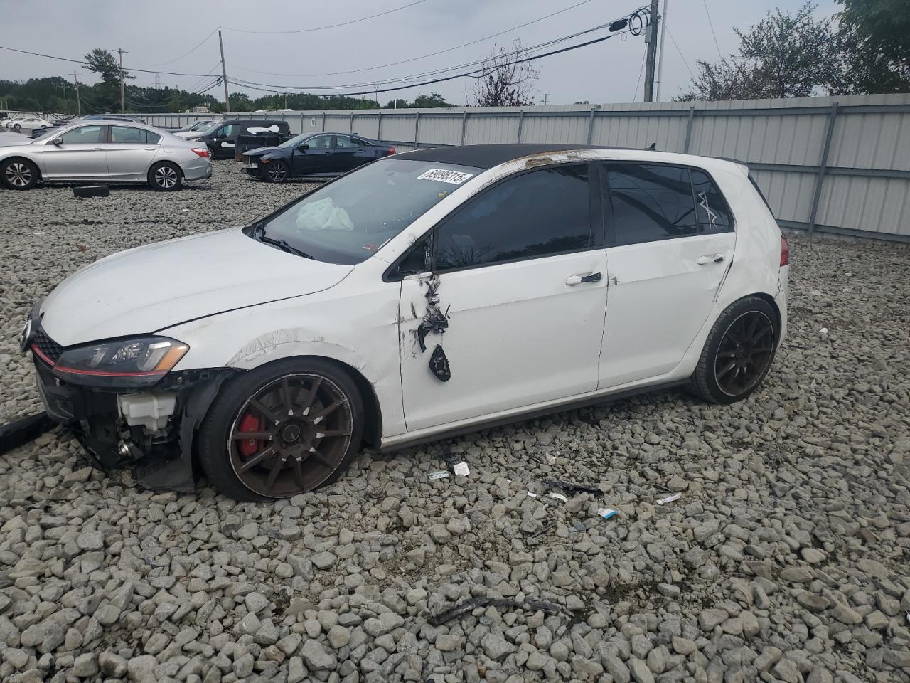 VOLKSWAGEN GOLF GTI S/SE