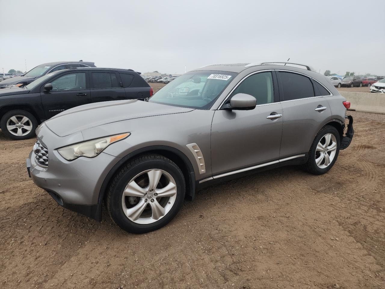 INFINITI FX35