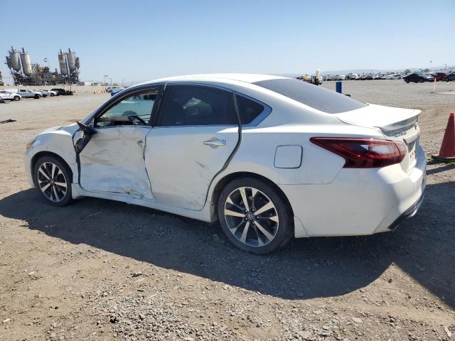 NISSAN ALTIMA 2.5 2017 white  gas 1N4AL3AP7HC487710 photo #3