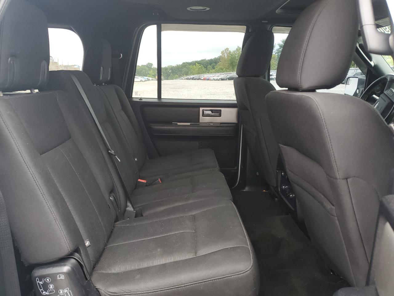 FORD EXPEDITION EL XLT