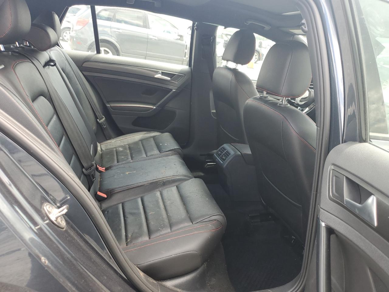 VOLKSWAGEN GOLF GTI S