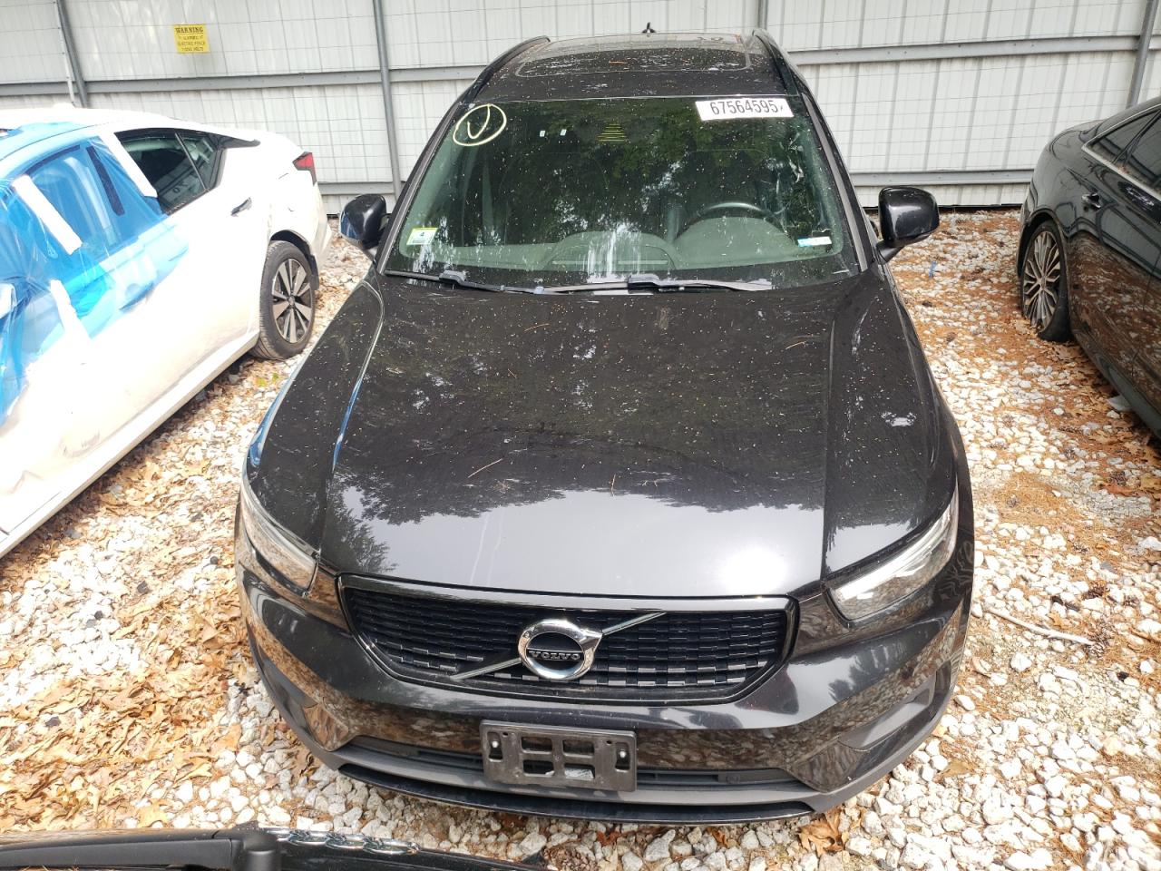 VOLVO XC40 T5 R-DESIGN