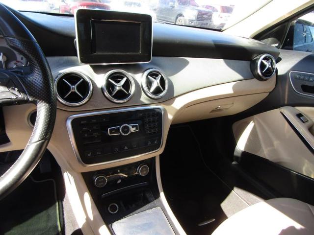 2015 MERCEDES-BENZ GLA 250 4M WDCTG4GB3FJ0311XX